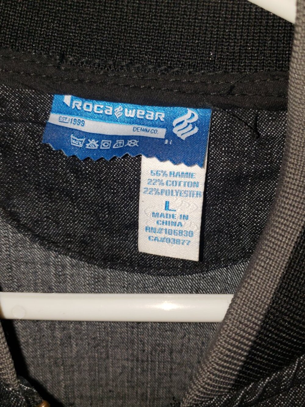 Roca Wear Jacket - Picture 3 of 5